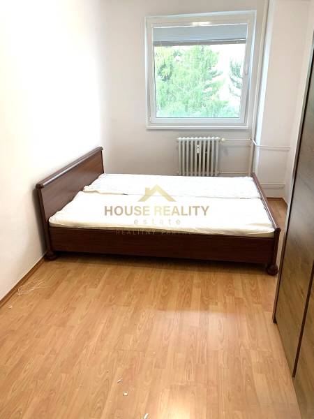 Pekný 2 izbový byt s lodžiou Nobelova ulica, Bratislava III.Nové Mesto