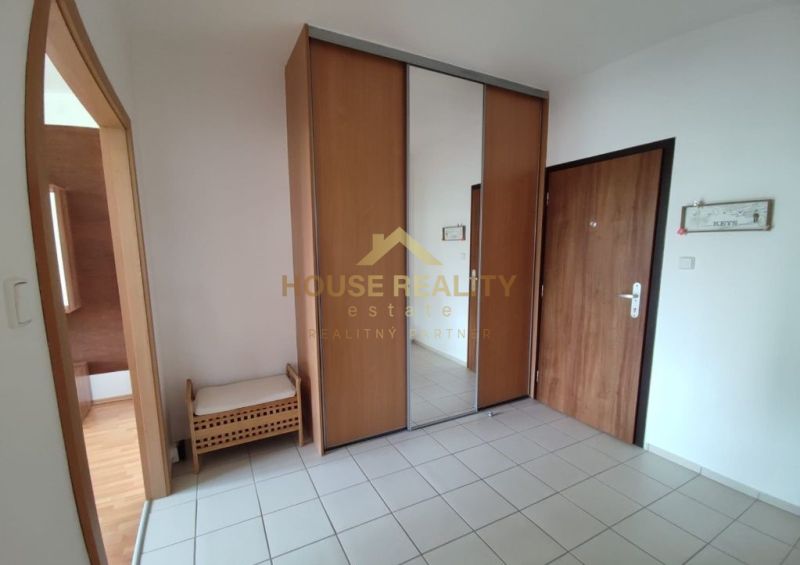 Prenájom 3 izbový byt, Koprivnická ulica, Bratislava IV. Dúbravka