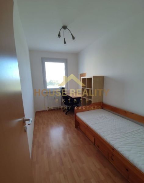 Prenájom 3 izbový byt, Koprivnická ulica, Bratislava IV. Dúbravka