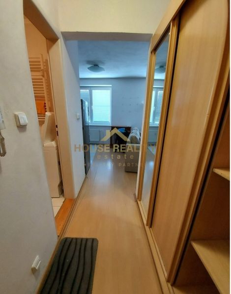 Prenájom pekný 1 izbový byt, Šintavská ulica, Bratislava V Petržalka