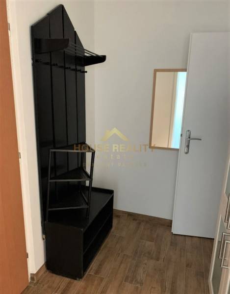 Prenájom pekný 1 izbový byt, Trnavská ulica, Bratislava II. Ružinov