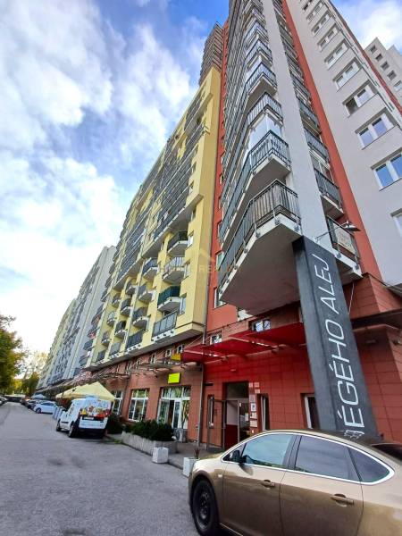 Prenájom 2 izbový byt NOVOSTAVBA, Jégého ulica, Bratislava II. Ružinov