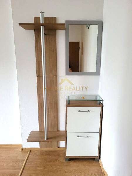 Prenájom pekný 1 izbový byt, Ďatelinová ulica, Bratislava II. Ružinov