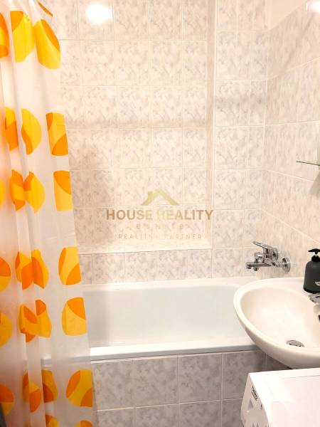 Prenájom pekný 1 izbový byt, Ďatelinová ulica, Bratislava II. Ružinov