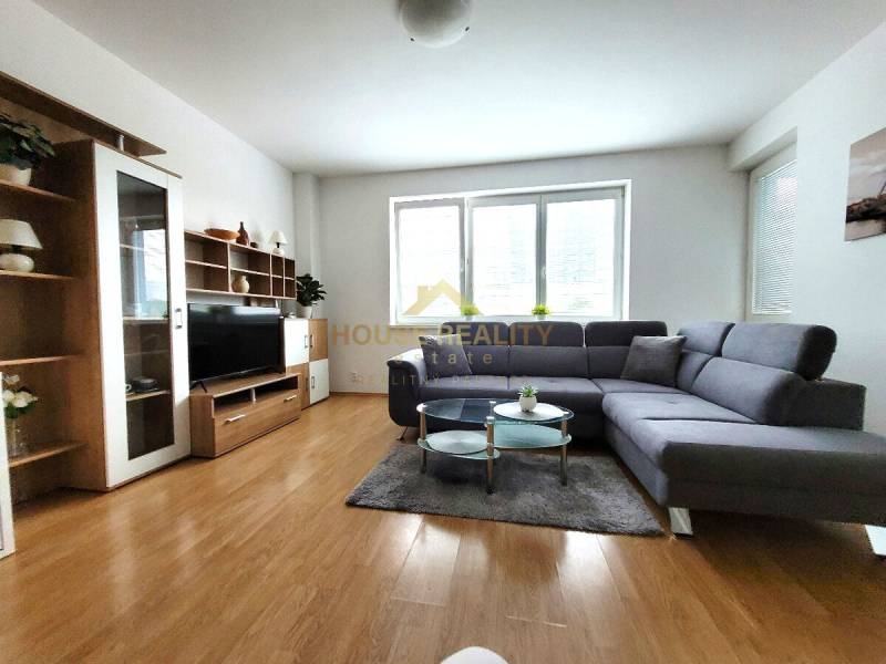 Prenájom pekný 1 izbový byt, Ďatelinová ulica, Bratislava II. Ružinov