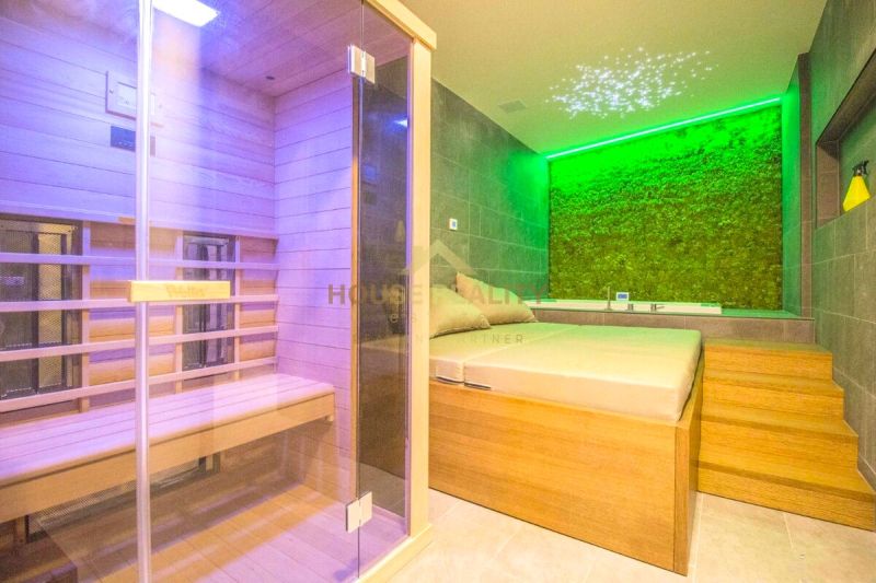 Veľký 2 izbový byt s wellness, Zámocká ulica, Bratislava I.Staré Mesto