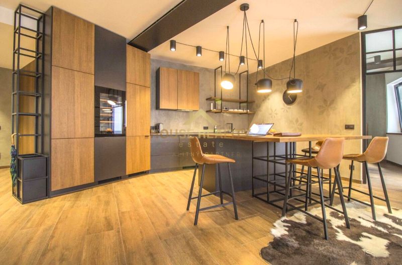 Veľký 2 izbový byt s wellness, Zámocká ulica, Bratislava I.Staré Mesto