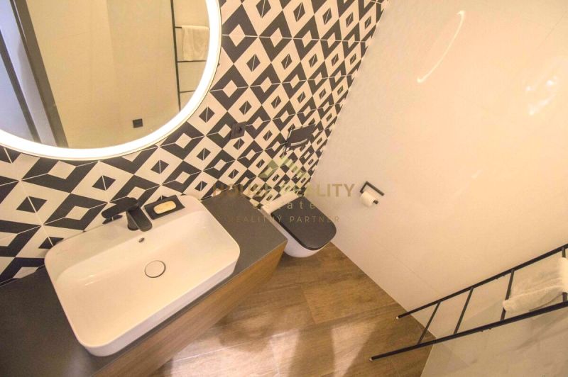 Veľký 2 izbový byt s wellness, Zámocká ulica, Bratislava I.Staré Mesto