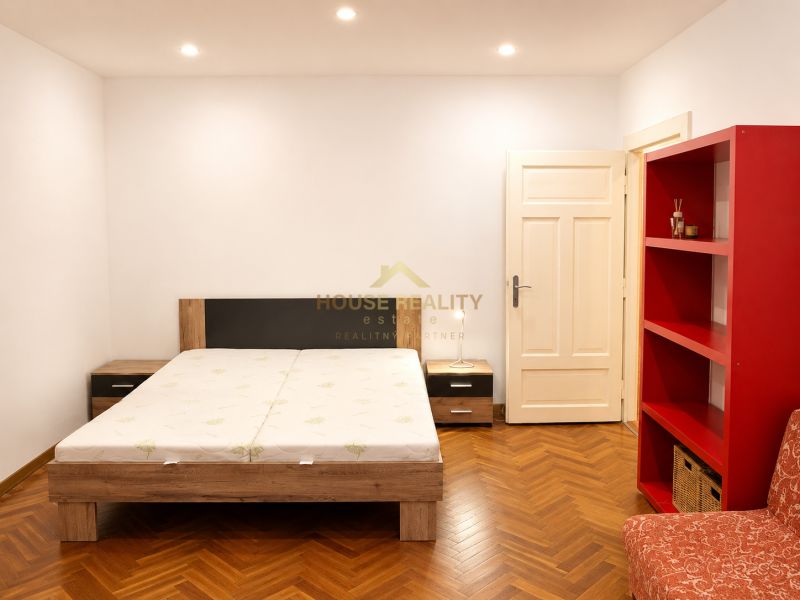 Prenájom 2 izbový byt, Murgašova ulica, Bratislava I. Staré Mesto