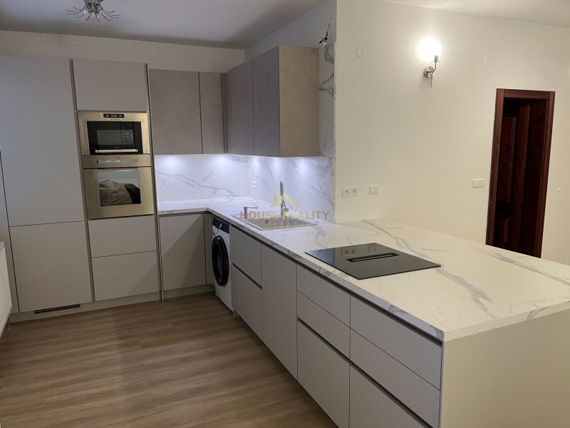 Prenájom veľký 3 izbový byt, Šustekova ulica, Bratislava V. Petržalka