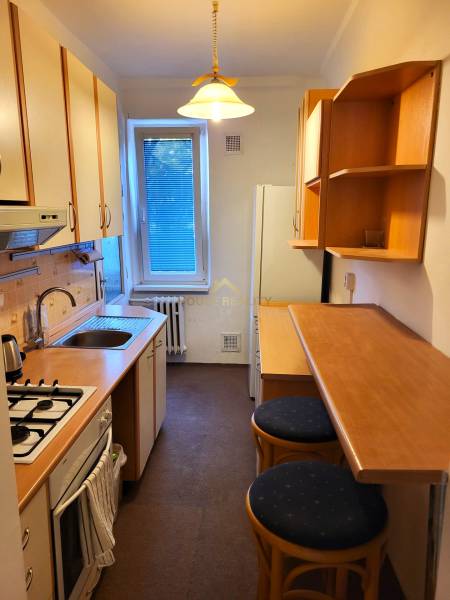 Prenájom 2,5 izbový byt, Rovníková ulica, Bratislava II. Ružinov