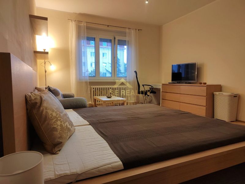Prenájom pekný 1 izb byt, Vajnorská ulica, Bratislava III. Nové Mesto