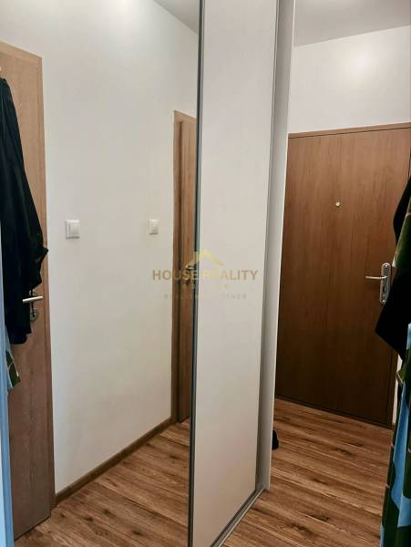 Prenájom moderný 1 izbový byt, Novohorská ulica, Bratislava III. Rača