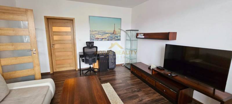 Predaj veľký 3 izbový byt, Ľudovíta Fullu, Bratislava IV. Karlova Ves