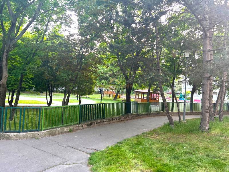 Predaj 3 izbový byt v dobrej lokalite, Gessayova ulica, BA V Petržalka