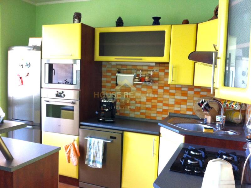 Prenájom pekný 3 izbový byt, Pečnianska ulica, Bratislava V. Petržalka