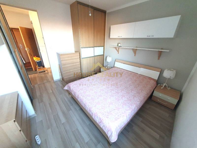 Krásny, zariadený 2 izbový byt, Páričkova ulica, Bratislava II Ružinov
