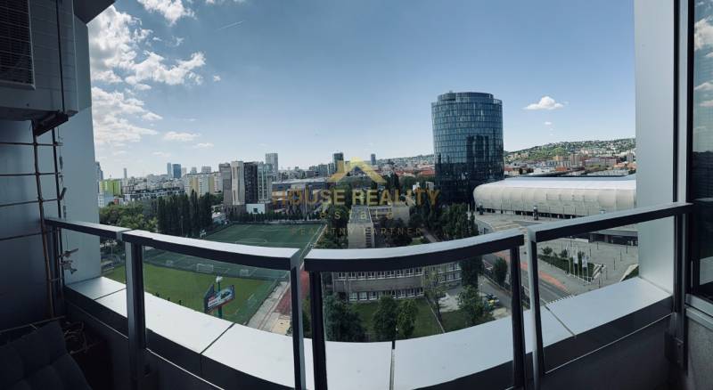 Krásny 2 izbový byt v Tri Veže, Bajkalská ulica, BA III. Nové Mesto