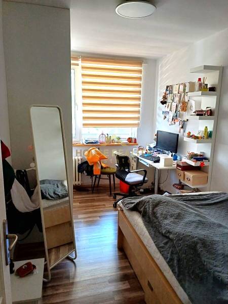 Prenájom 4 izbový byt s lodžiou, Púpavová ulica, BA IV. Karlova Ves