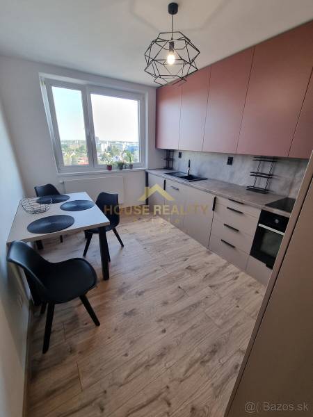 Krásny 3 izbový byt s lodžiou, Mierová ulica, Bratislava II. Ružinov