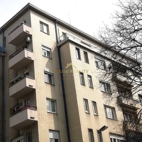 Predaj 2 izbový byt CENTRUM, Jakubovo nám., Bratislava I. Staré Mesto
