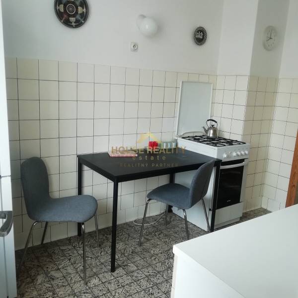Predaj 2 izbový byt CENTRUM, Jakubovo nám., Bratislava I. Staré Mesto