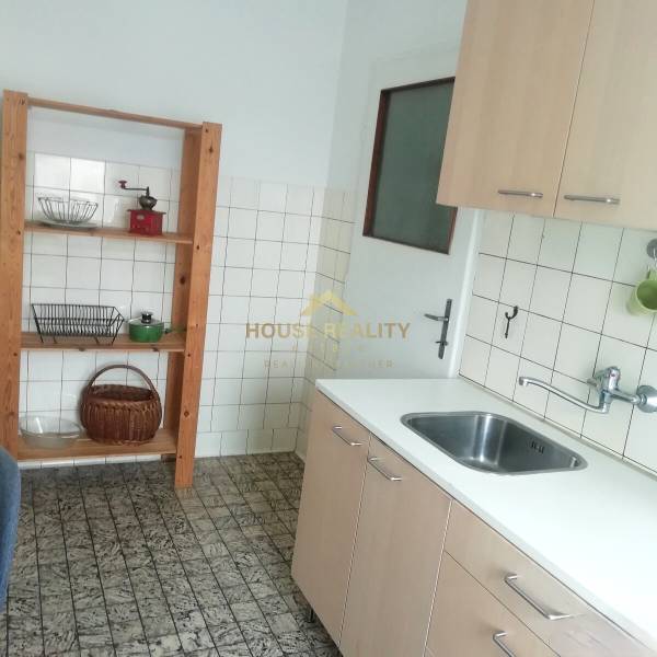 Predaj 2 izbový byt CENTRUM, Jakubovo nám., Bratislava I. Staré Mesto