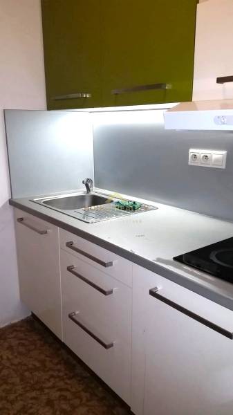 Predaj 2 izbový byt s 2x lodžiou, Pribišova ulica, BA IV. Dlhé Diely