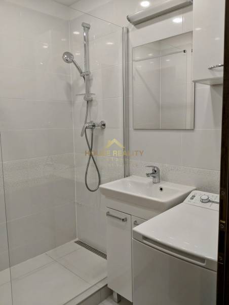 Prenájom pekný 2 izbový byt, Bakošova ulica, Bratislava IV. Lamač