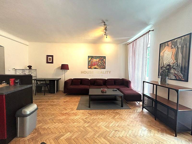 Prenájom veľký 2 izbový byt, Vazovova ulica, Bratislava I. Staré Mesto