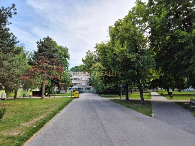 Nový moderný 2 izbový byt, ulica Andreja Mráza, Bratislava II. Ružinov