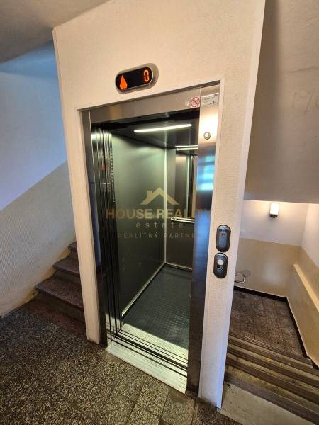 Nový moderný 2 izbový byt, ulica Andreja Mráza, Bratislava II. Ružinov