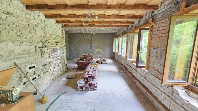 Predaj rod.domu blízko Golf rezort Sedín, pekný pozemok, Veľké Uľany