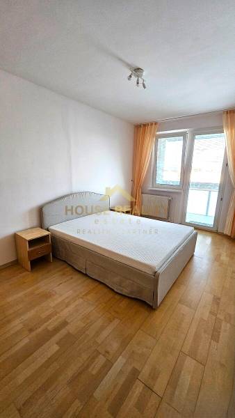 Prenájom pekný 3 izbový byt, Jašíkova ulica, Bratislava II. Ružinov