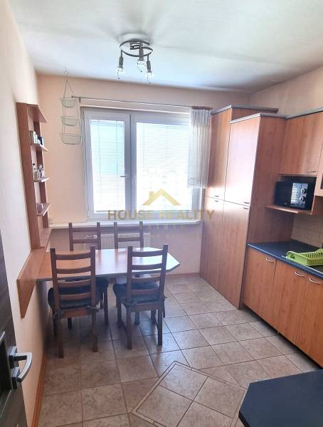 Prenájom pekný 3 izbový byt, Jašíkova ulica, Bratislava II. Ružinov