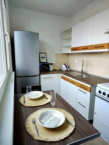 Prenájom pekný 2 izbový byt, Kpt. Jána Rašu, Bratislava IV. Dúbravka