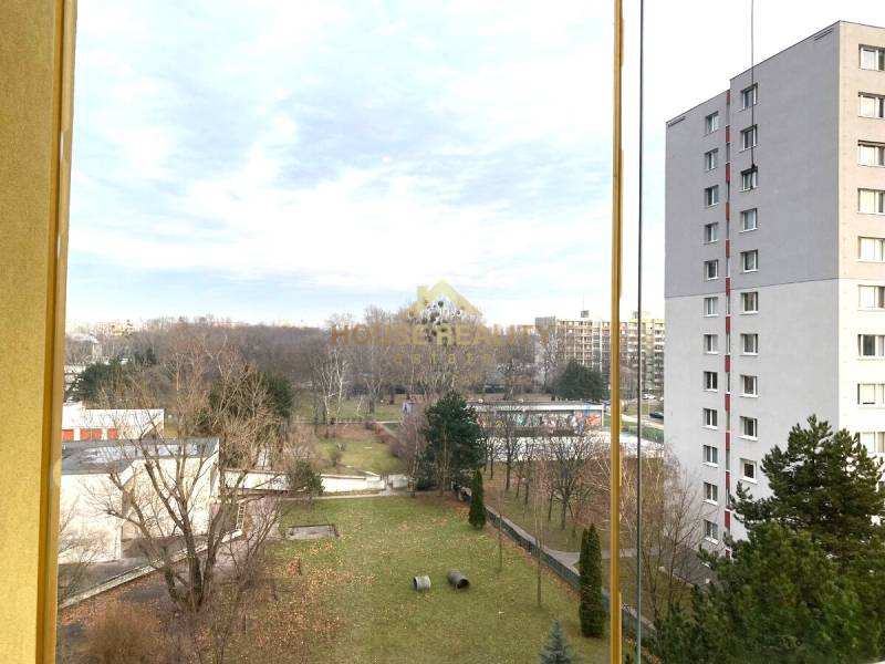Prenájom pekný 3 izbový byt, Hrobákova ulica, Bratislava V. Petržalka