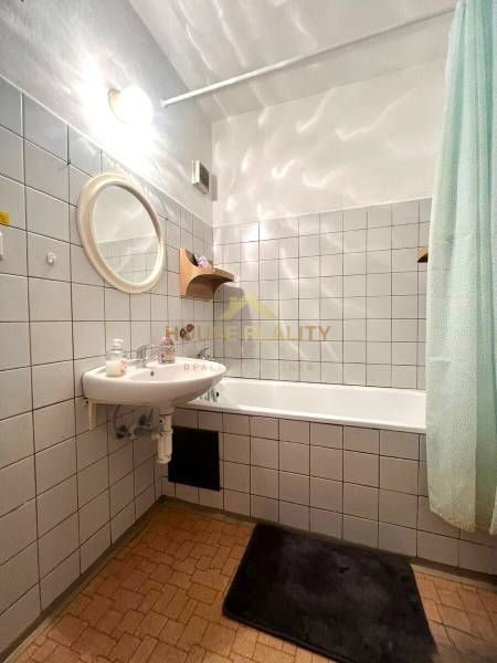 Predaj svetlý 1 izbový byt, Kladnianska ulica, Bratislava II. Ružinov