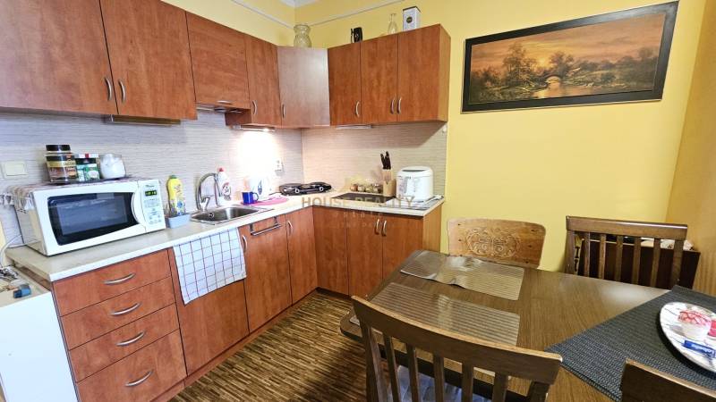 Veľká garsónka s lodžiou, ulica Jána Jonáša, BA IV. Devínska Nová Ves