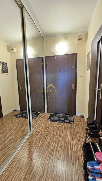 Veľká garsónka s lodžiou, ulica Jána Jonáša, BA IV. Devínska Nová Ves