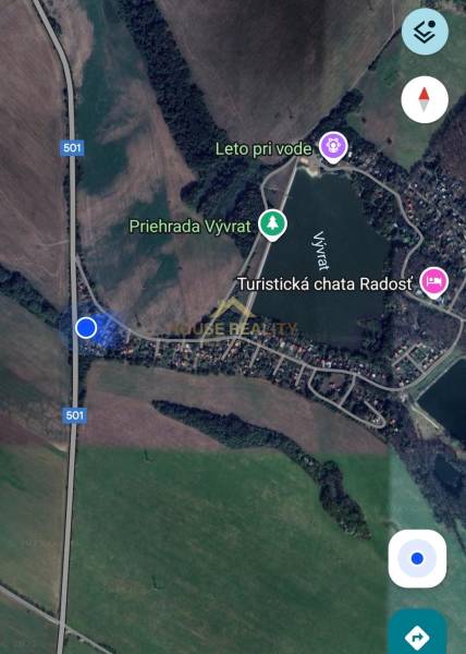 Chata v blízkosti priehrady Vývrat, medzi Kuchyňa-Rohožník