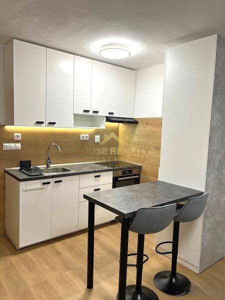 Prenájom pekný 1 izbový byt, Ďurgalova ulica, Bratislava III. Kramáre