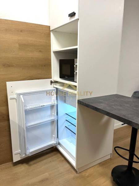 Prenájom pekný 1 izbový byt, Ďurgalova ulica, Bratislava III. Kramáre