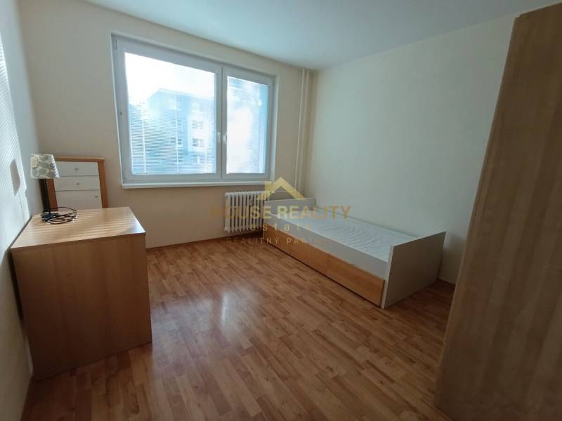 Prenájom pekný 3 izbový byt, Babuškova ulica, Bratislava II. Ružinov