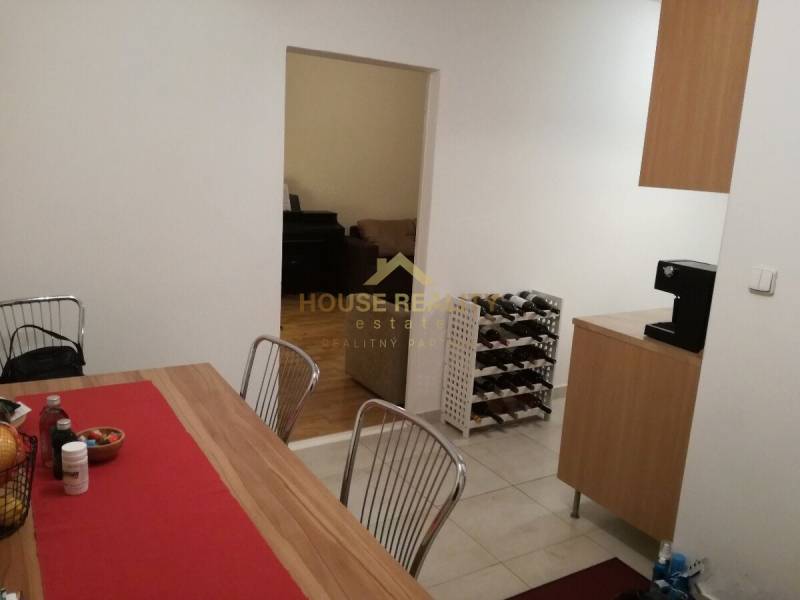 Prenájom pekný 3 izbový byt, Babuškova ulica, Bratislava II. Ružinov