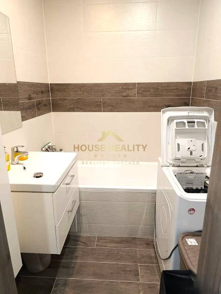 Prenájom moderný 3 izbový byt, Šustekova ul, Bratislava V. Petržalka