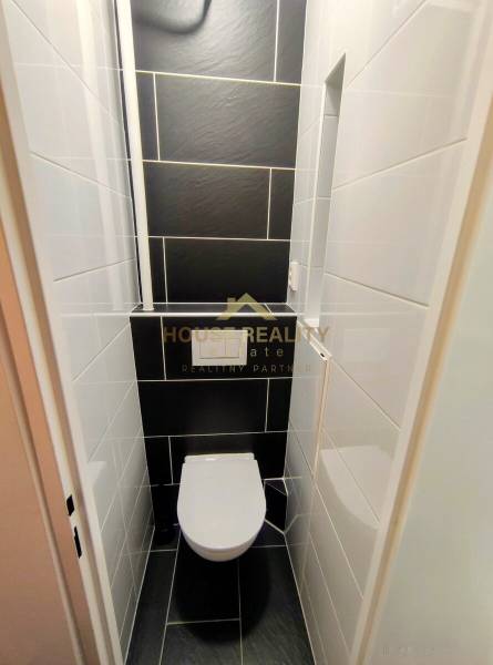 Prenájom moderný 2 izbový byt Martinčekova ul., Bratislava II. Ružinov