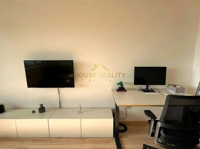 Novostavba s balkónom 2 izbový byt Martinčekova ulica, BA II. Ružinov