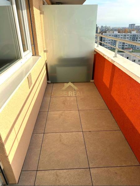 Novostavba s balkónom 2 izbový byt Martinčekova ulica, BA II. Ružinov