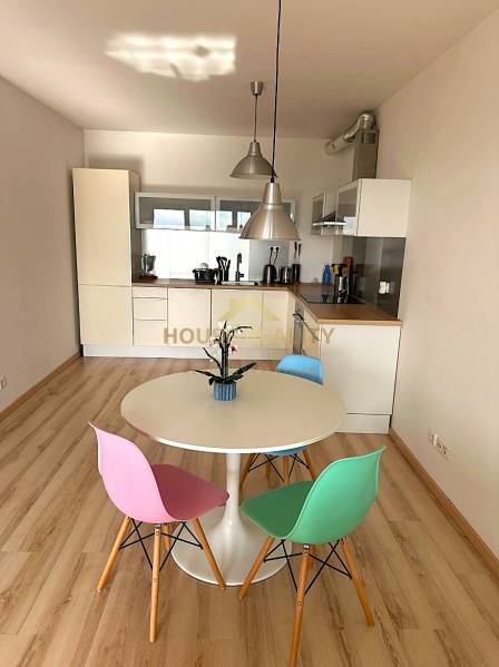 Novostavba s balkónom 2 izbový byt Martinčekova ulica, BA II. Ružinov